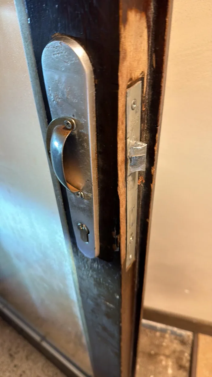 Access Control locksmith work in Sutton