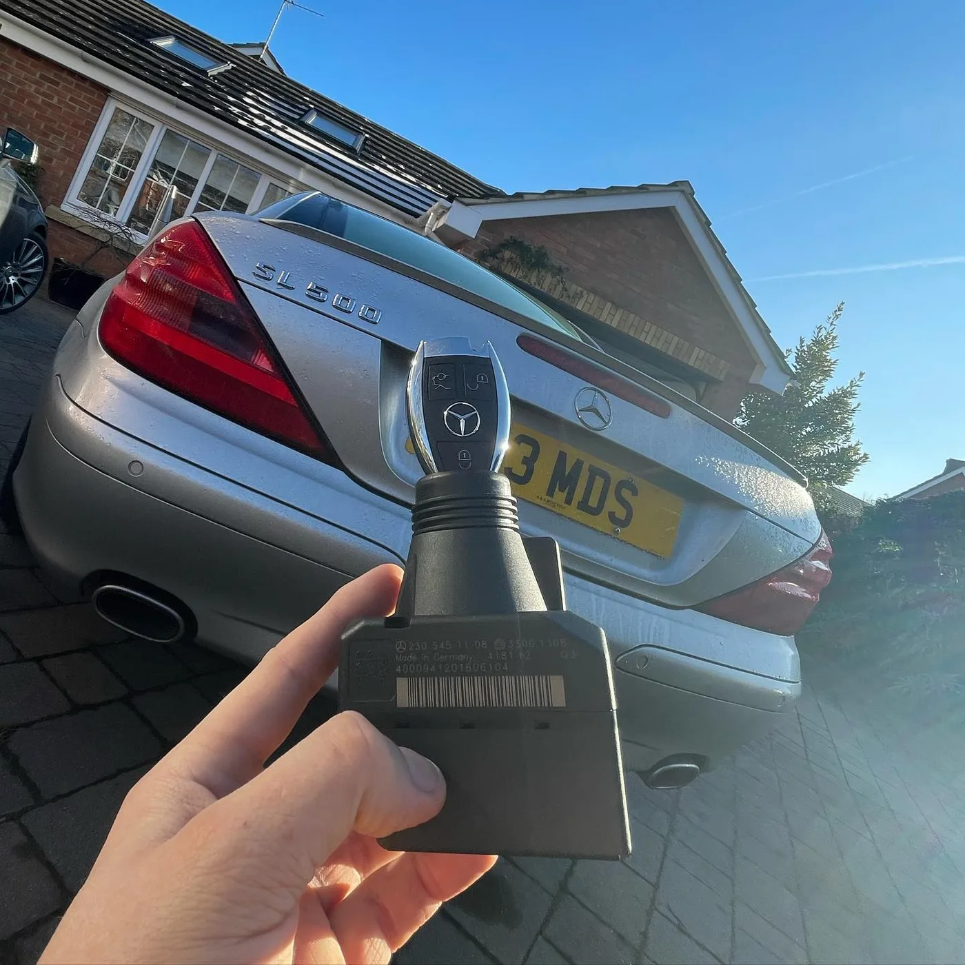 Mobile auto locksmith roadside vehicle services Sutton